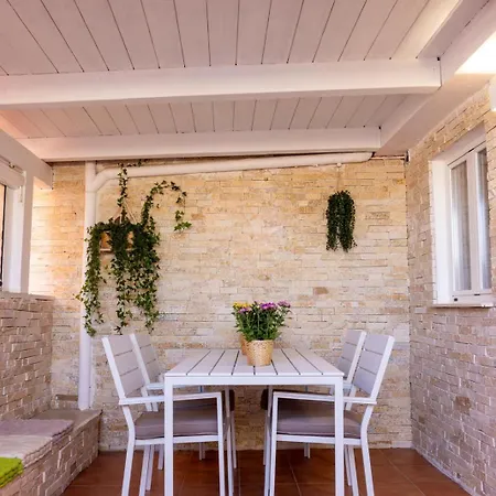 Διαμέρισμα My *